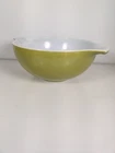 Pyrex Mixing Bowl Verde Avocado Green #443  2 1/2 QT. Nesting Cindarella