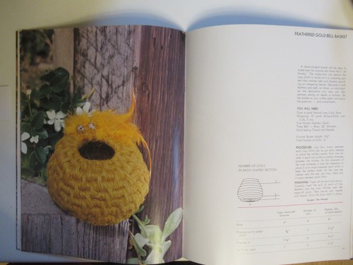 Basketry: Creating Coiled Baskets with Modern Fibers - Sue Stanli 1976 NEAR MINT - Picture 6 of 8