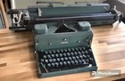 Ancienne machine à écrire ❤️ Hermès