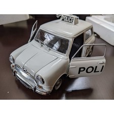 [Kyosho] Mini Cooper S POLICE 1968 scale 1/18