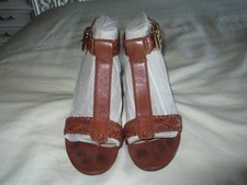 100 Lthr Michael Kors Sandal- Size 6.5- 3" Heel