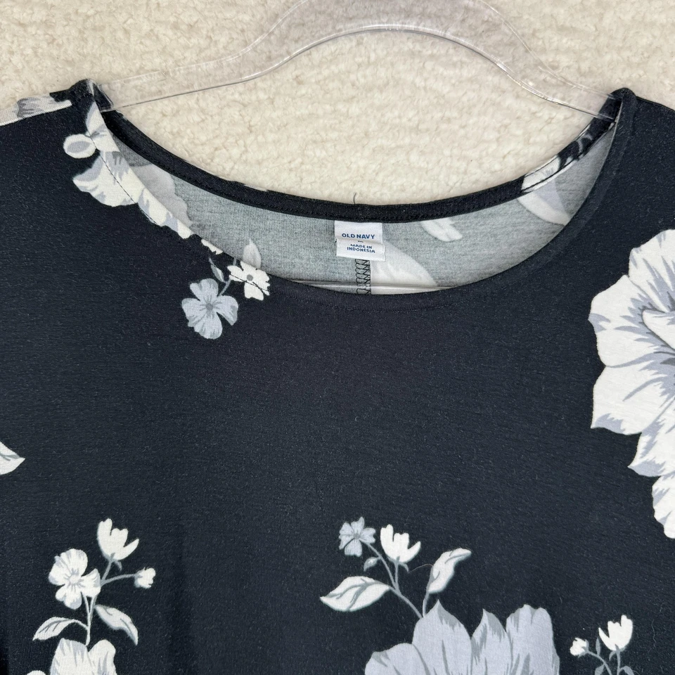 Vestido Old Navy Feminino Médio Preto Cinza Floral Manga Longa Linha A Malha Swing - Imagem 3 de 4