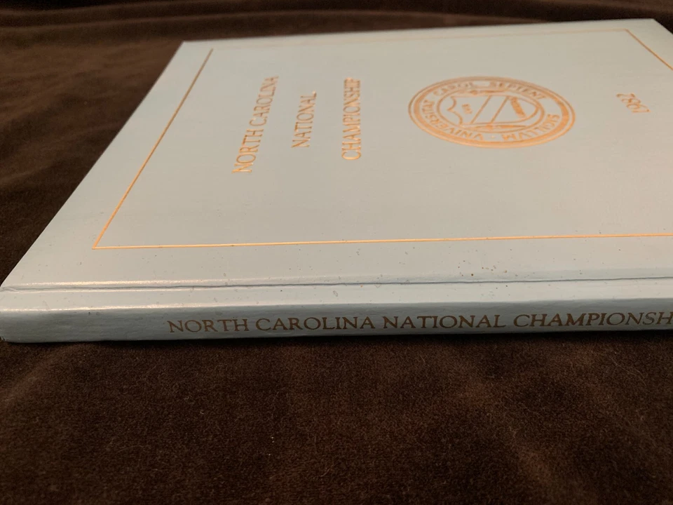 ¡Raro! Michael Jordan Campeonato Nacional de Carolina del Norte 1982 casi como nuevo Foto 4 de 4