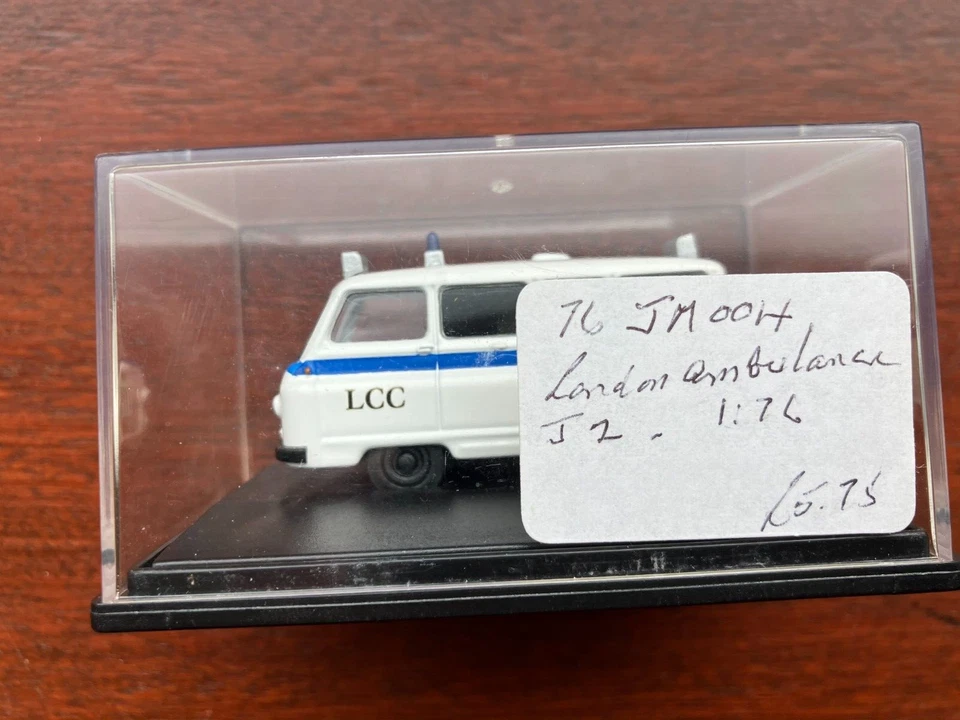 OXFORD DIECAST 76JM004, MORRIS J2, LONDON AMBULANCE, 1:76 SCALE PREOWNED - Image 2 of 4