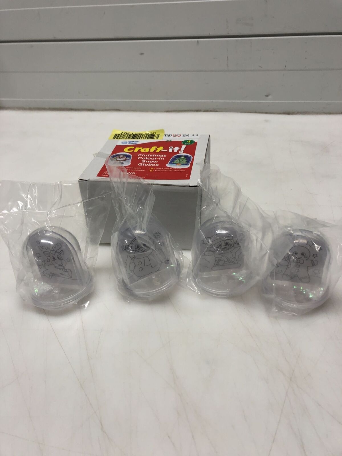 Set fai da te palla di neve natalizia Baker Ross AX490