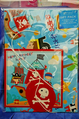 Assorted Gift Packs:- 2 Sheets Wrapping Paper, 2 Gift tags and 1 Card & Envelope - Picture 7 of 9