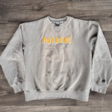 Nike Vintage Y2K Crewneck Sweatshirt Mens Medium Beige Jacket Spellout Center