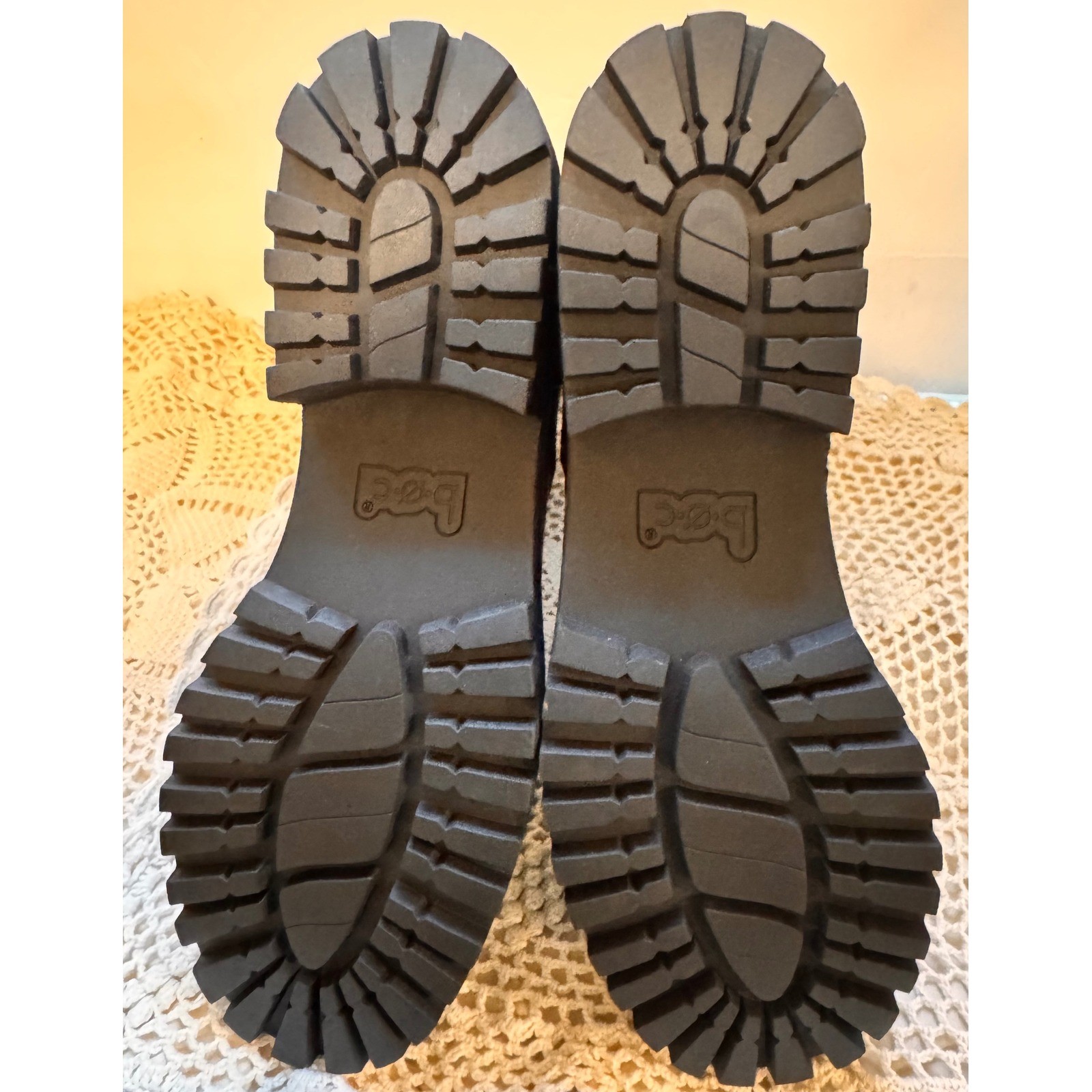 SAOLA B.O.C. nuovo con etichetta Stivali da combattimento stringati suola grossa grunge goth Y2K neri taglia 9 5M