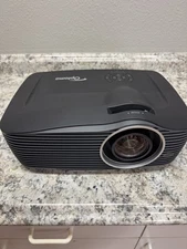 Optoma W501 5,000 Lumen DLP Projector w/ low bulb hours