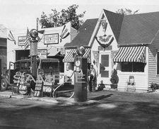 1930s SUNOCO Grocery & GAS STATION Photo 8.5x11 Paper Luster