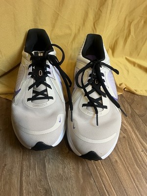 Nike Quest 5 Ivory Purple Running Shoes Women's Size 10 Athletic Pre-owned.