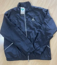 Nike Sportswear Essentials Jordan Fight Logo Jacket Men's Size XL FB7294-010 NEW