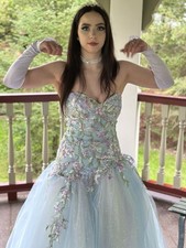 Prom Dress clarisse designs SiZe 4 Unaltered Girl In Dress Is 5  4   