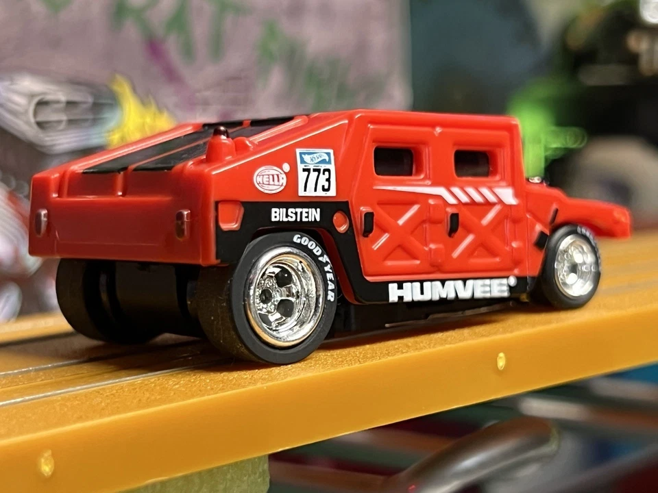 Custom HUMVEE Hot Wheels Slot Car 4 Gear Auto World Tuned Runner - Image 3 of 4