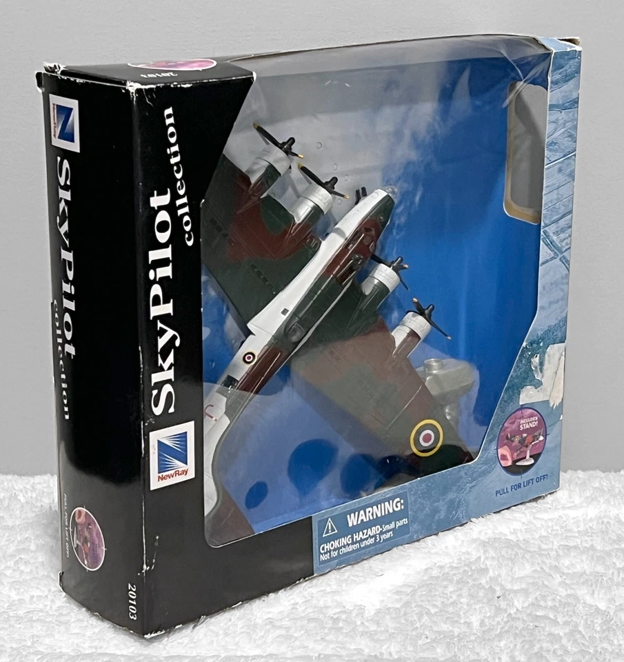 New Ray Toys Sky Pilot Collection B-17 FLYING FORTRESS WWII Bomber (20103) NIB - Image 3 of 4