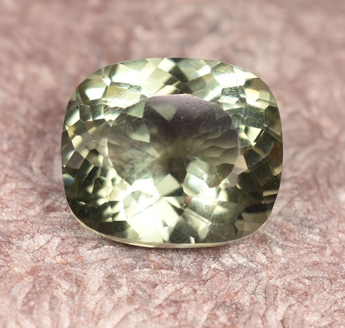 AAA Natural Flawless Green Montana Sapphire Unheated Loose Gemstone 13.35 Ct - Picture 5 of 8