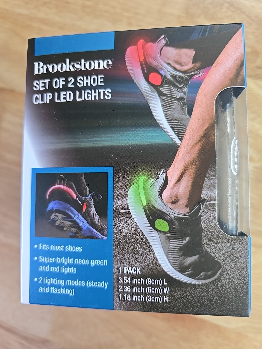 Brookstone Shoe Clip LED Lights Set Of 2 Green/Red 2 Lighting Modes