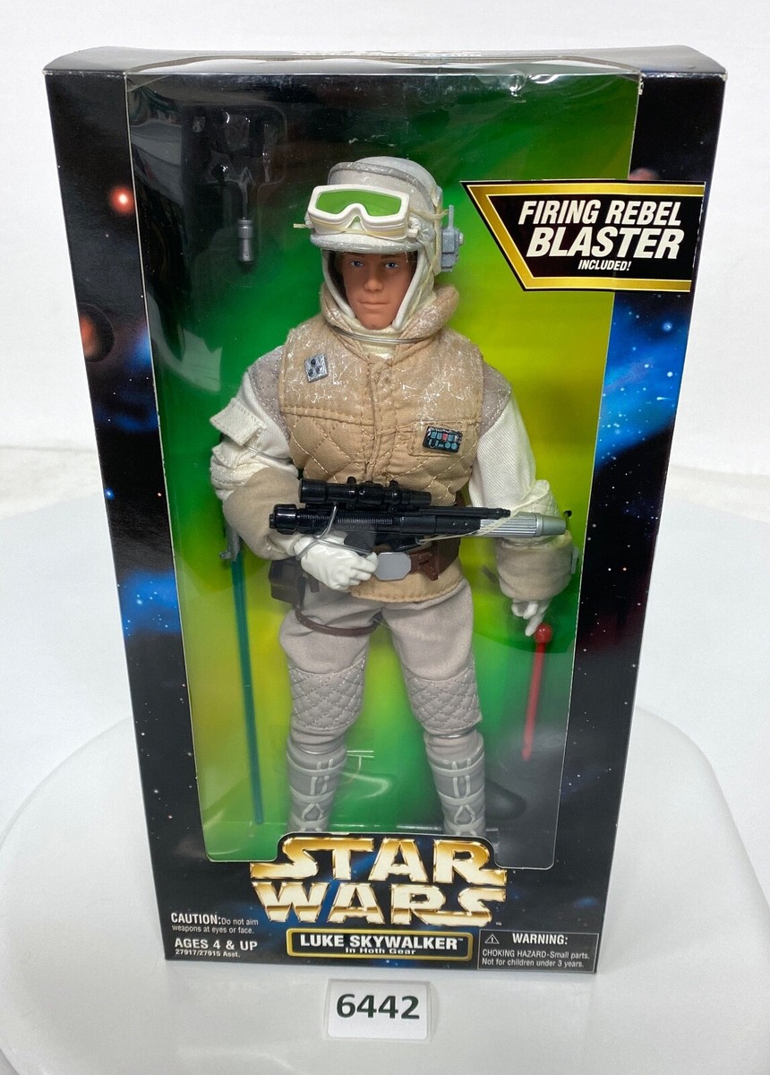 Luke Skywalker in Hoth Gear Star Wars 12
