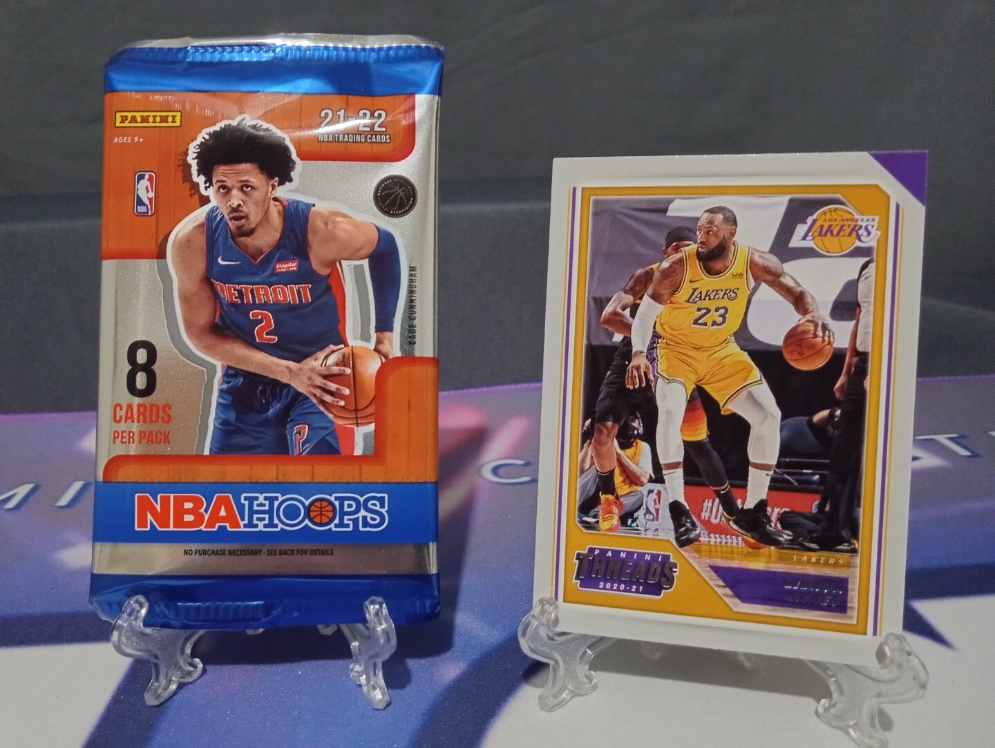 Panini 202122 NBA Hoops Basketball Trading Card Packs! (8 Cards Sealed