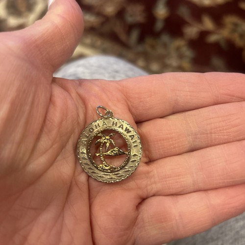 CREA 12K GOLD FILLED CHARM ALOHA HAWAII 25 MM 2.6 GRAMS - Picture 11 of 12