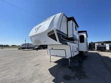 2026 Dutchmen Voltage V-Series 3800