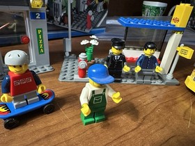 LEGO CITY: City Corner (7641)