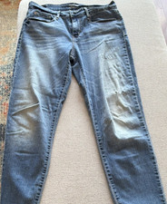 Signature by Levi Strauss  Co. Women's Skinny Jeans Blue Denim 5-Pocket