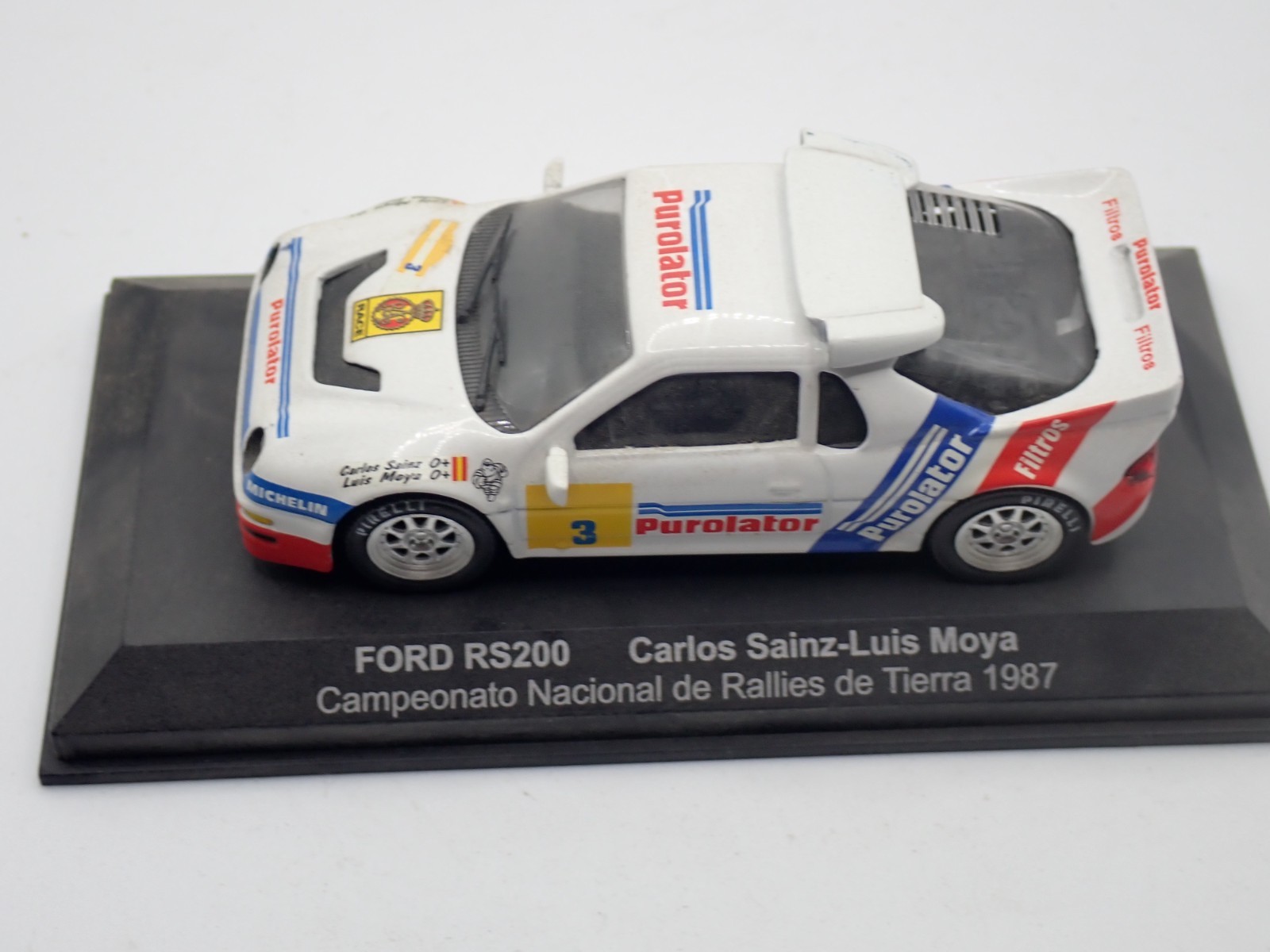 Ford RS200 miniature 1/43 déco bureau passionné rallye Altaya 1987
