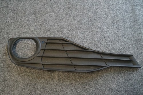Orig BMW 3er F30 F31 Gitter Blende Stoßstange vorne rechts 18648510 5111-7255366