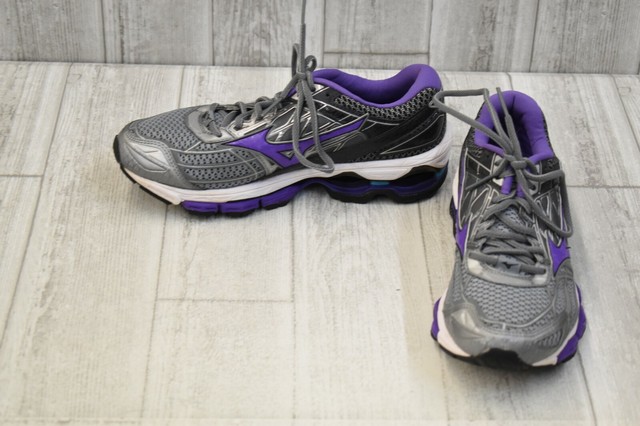 mizuno wave lightning z3 scontate