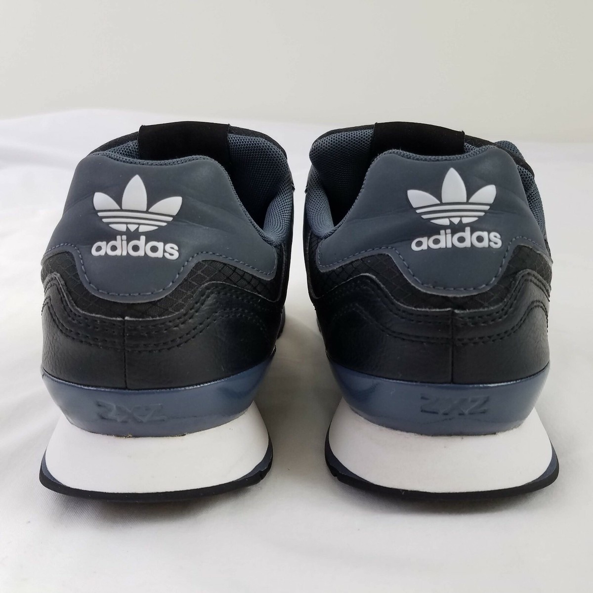 ADIDAS ZXZ Classic Men's Size 8.5 The Brand with The 3 ADIDAS ZXZ Classic Men's Size 8.5 The Brand with The 3