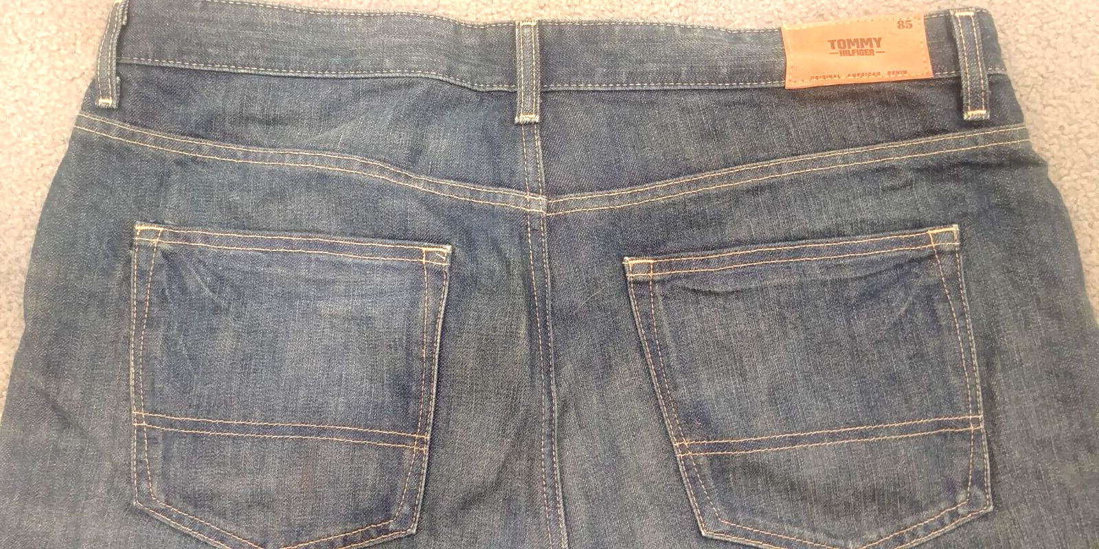 NWOT ~ TOMMY HILFIGER Relaxed Freedom 85 Blue Jeans Straight Leg Men's 36 x 30