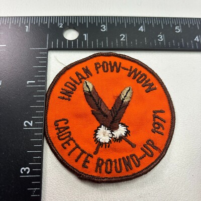 Vintage 1971 INDIAN POW-WOW CADETTE ROUND-UP Girl Scouts Patch 39P7