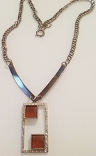 collier vintage art déco couleur argent pendant gravé avec vitrail citrine R