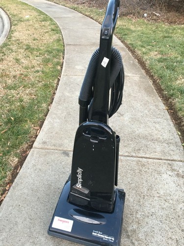 Deluxe Upright Vacuum Cleaner black 
