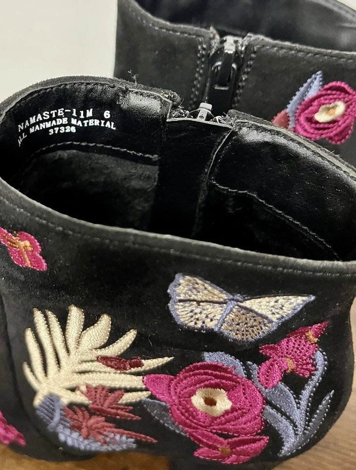 Botas bordadas de tacón alto al tobillo negras talla 11 M Bamboo Namaste para mujer Foto 3 de 4