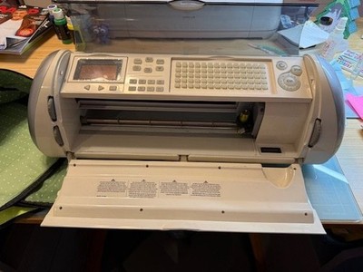Cricut Expression Crafting Electronic Cutting Machine Pink and Carry Case - MINT