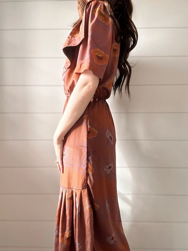 Solapas de acento estilo lápiz de vestido vintage inspirado en la década de 1930 por influencia positiva Foto 4 de 4