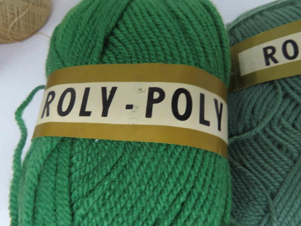 Lote De Colección 4 Madejas ROLY-POLY 100% Hilo Acrílico 3.5 OZ Cada una Verde Rojo Foto 3 de 4