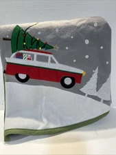 OH WHAT FUN NWOT CHRISTMAS TREE SKIRT 48”