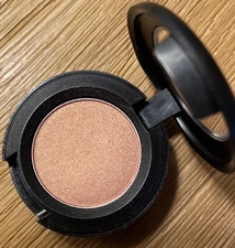 MAC Expensive Pink Veluxe Pearl Eye Shadow