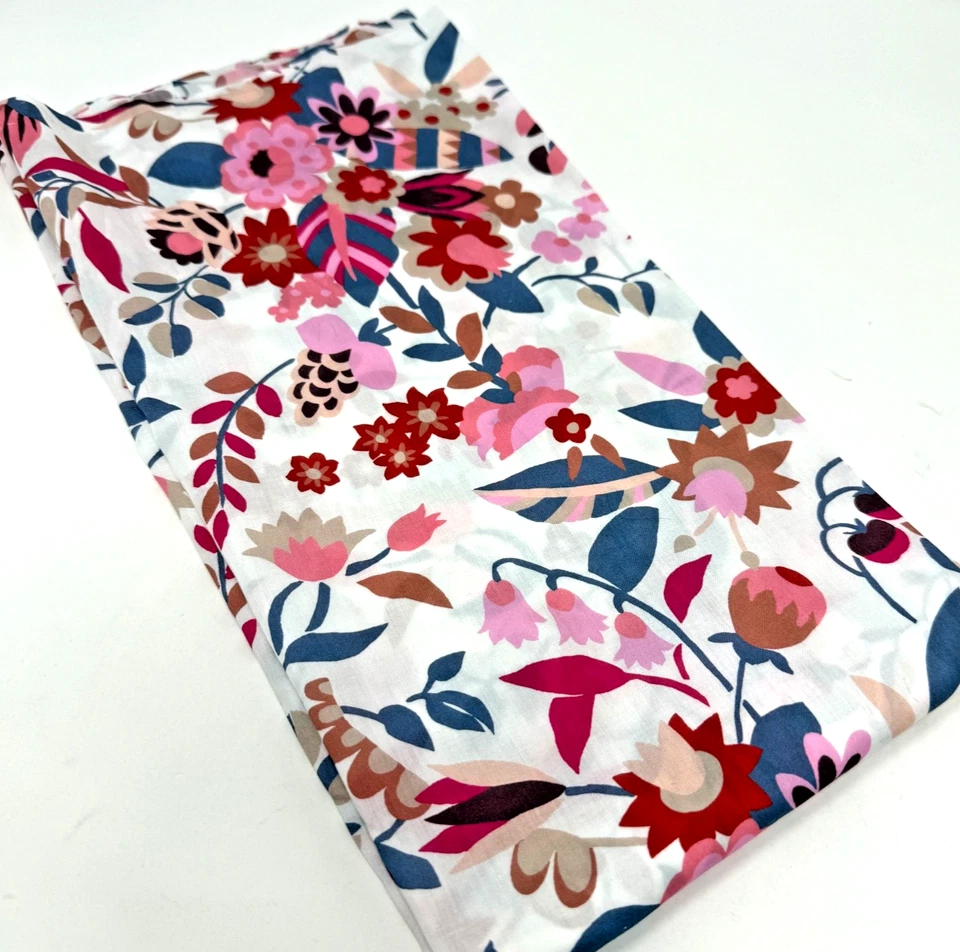 Liberty of London TANA LAWN Algodón "Ballet Floral" Pieza 3/4 Yardas Tela Rosa Foto 3 de 4