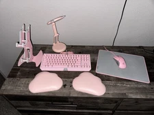 Razer Quartz Pink Gaming Bundle | Keyboard & Mouse + free accessories