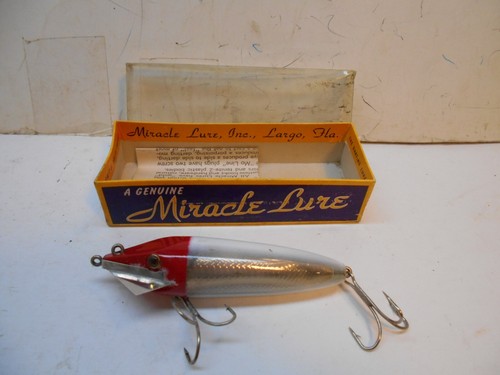 ANTIQUE C.A. CLARK WATER SCOUT FISHING LURE & BOX WITH PAPERS