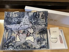 ⭐️DIOR⭐️ Around The World VIP Set - Tote Bag, Full-Sized Le Baume & Lip Glow