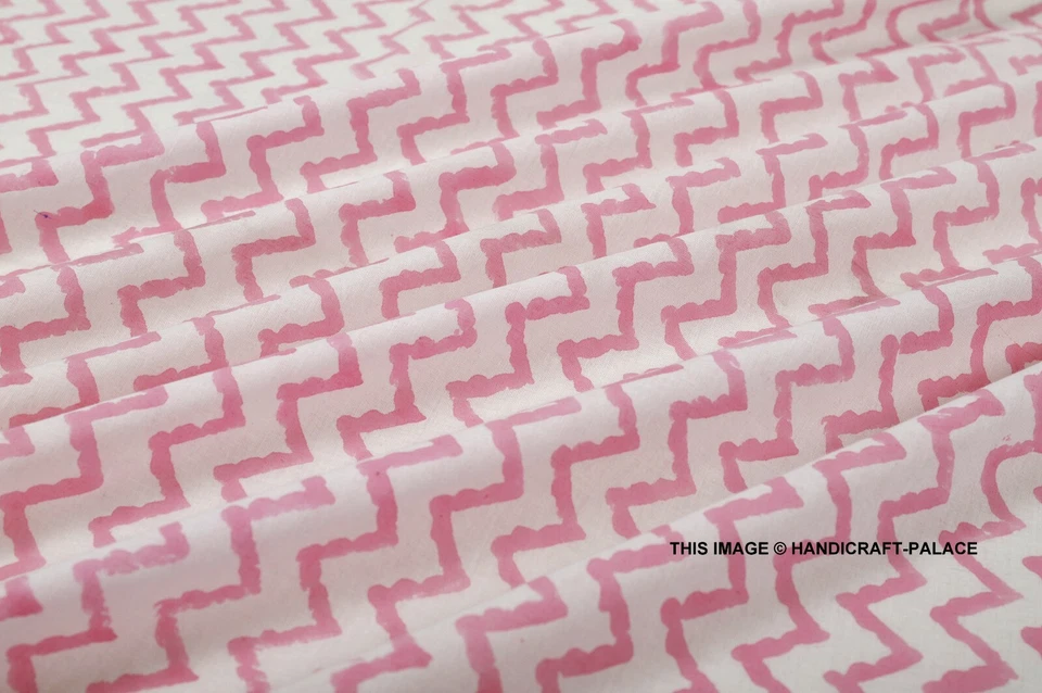 Tela de algodón hecha a mano india con estampado Chevron a mano por yarda Voile para correr Foto 3 de 3