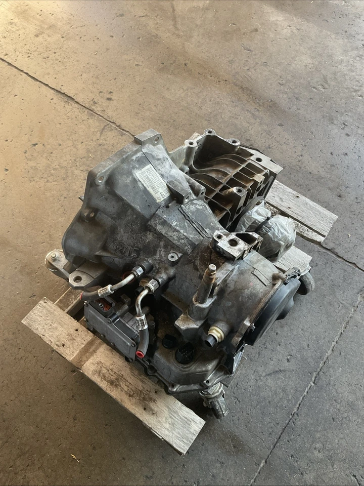 Chrysler PT Cruiser 2007 conjunto de transmisión automática OEM 41TE 68100440AA Foto 2 de 4