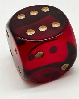 1 DDR Bakelit / Catalin Würfel Rot 3 4 x 3 4 cm