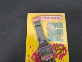 1990 Super Mario Bros. Luigi&rsquo;s Hammer Toss Nelsonic Game Watch - WORKING