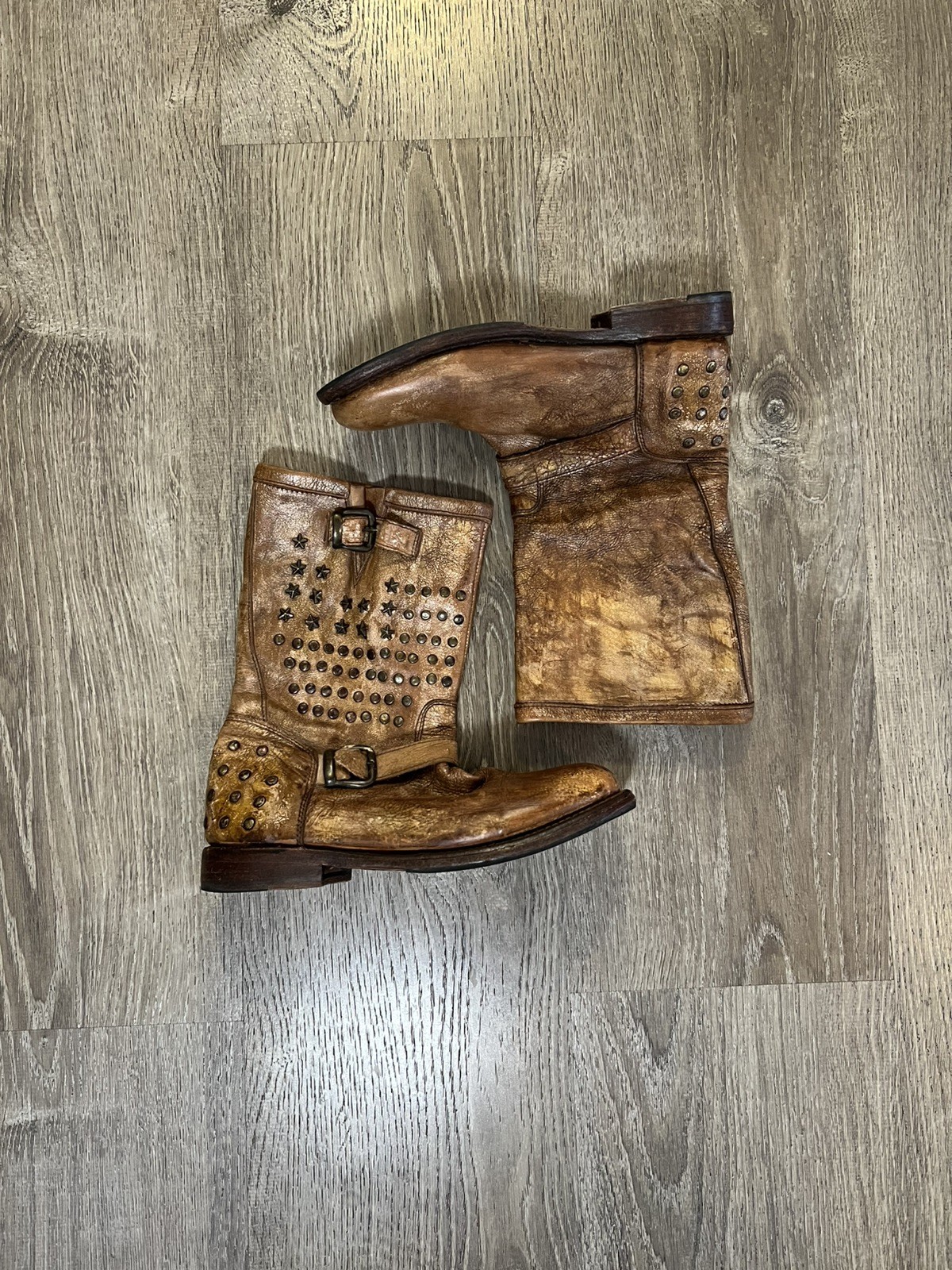 BED STU Cobbler Series Moto Boot Brown tan Leather Studded Distressed Sz. 9.5